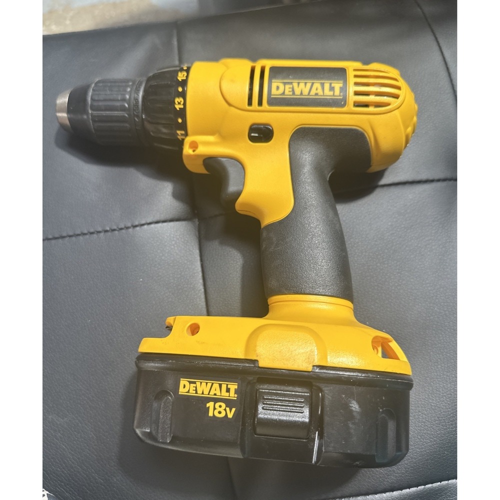 DeWalt DC970 18V 1/2" VSR Cordless Drill Driver Tool & Battery